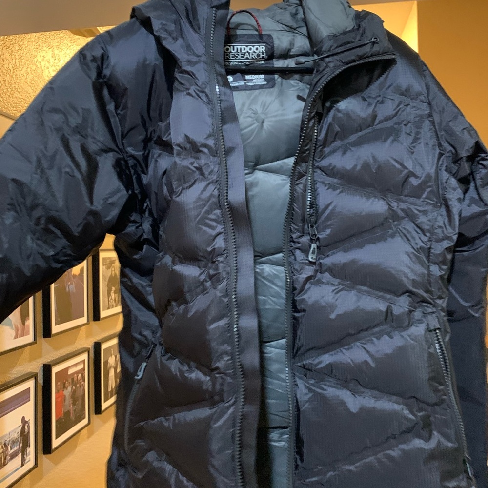 Womens jacket. Puffy. Medium